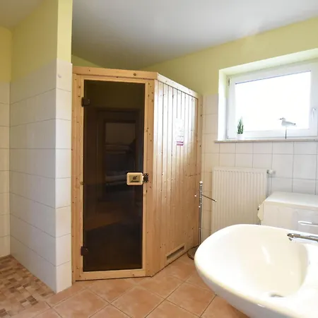 Vakantiehuis Fuer 14 Gaeste